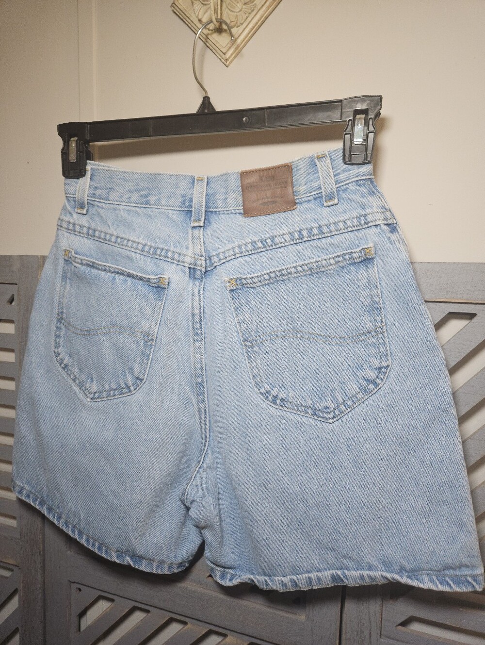 Vintage Lee Jeans Blue Denim Mom Shorts 10M 100% Cotton High Rise 26" Waist USA